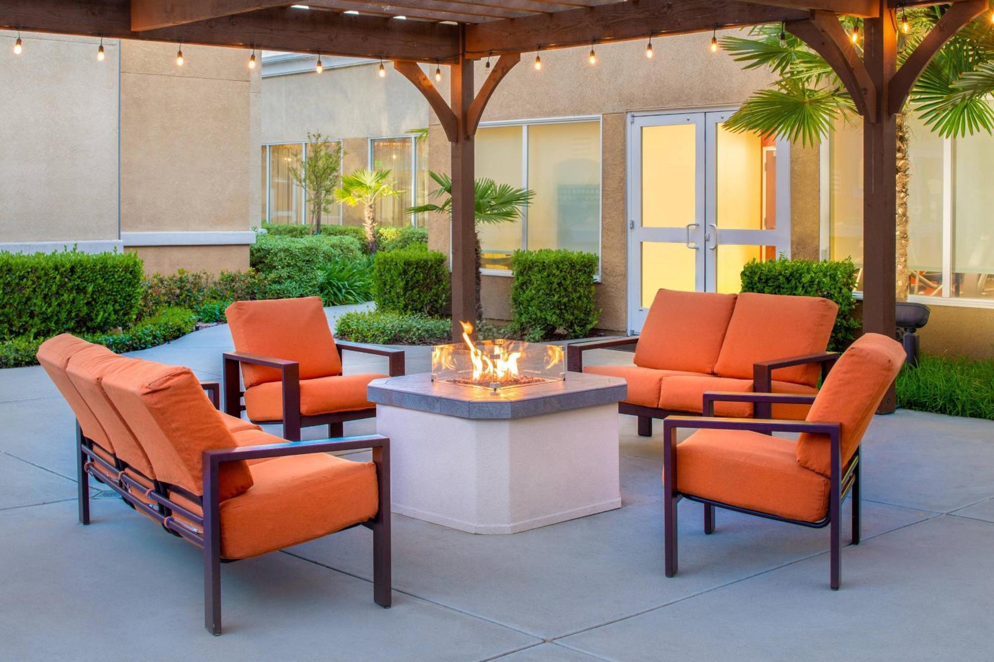 Courtyard By Marriott Sacramento Cal Expo Otel Dış mekan fotoğraf